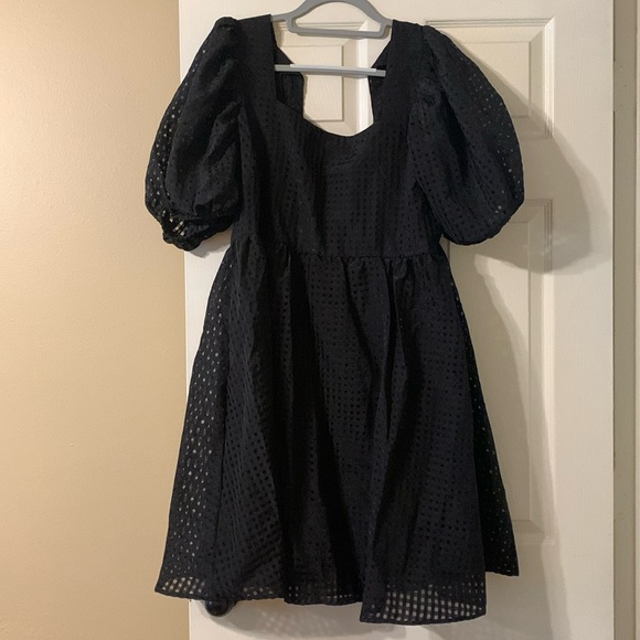 ADORABLE Puff Sleeve Dress - Picture 1 of 3